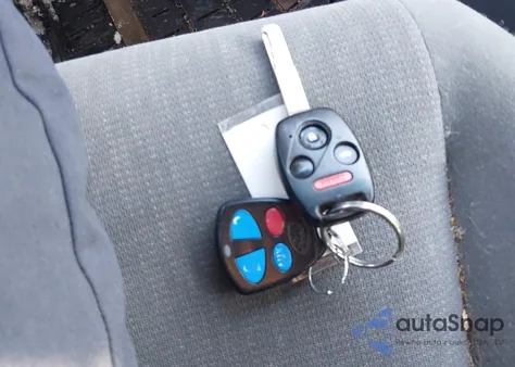 2005 Honda Accord 2.4 Lx z USA, uszkodzony, nr VIN 1HGCM56475A007684